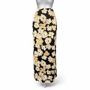 Floral Skirt Black Cream 90s Soft Grunge Neutral Minimal Slinky Stretch Medium